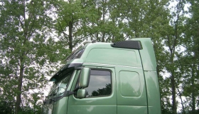 Volvo FH16 orurowanie dachowe widok